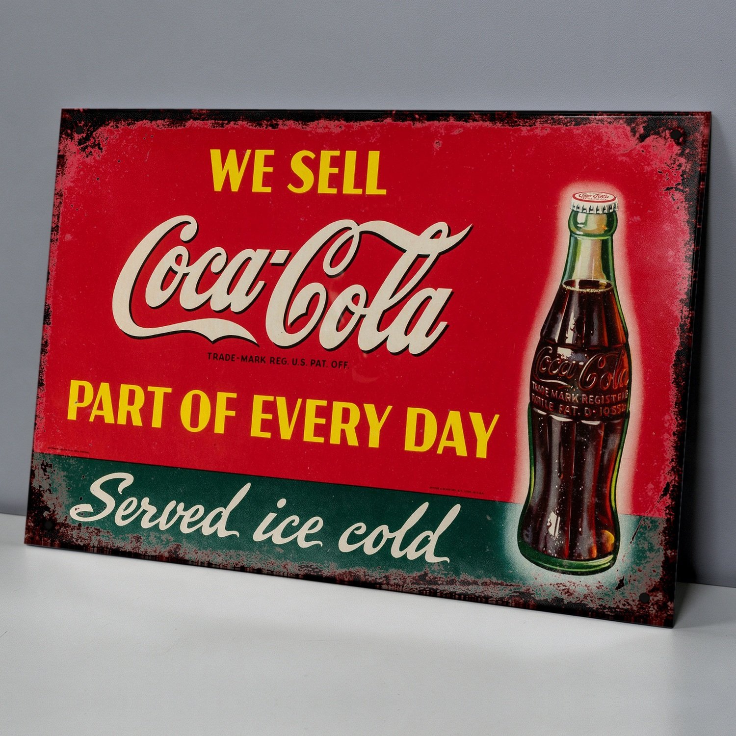 Coca-Cola We Sell, Served Ice Cold - Chapa Vintage - COC042